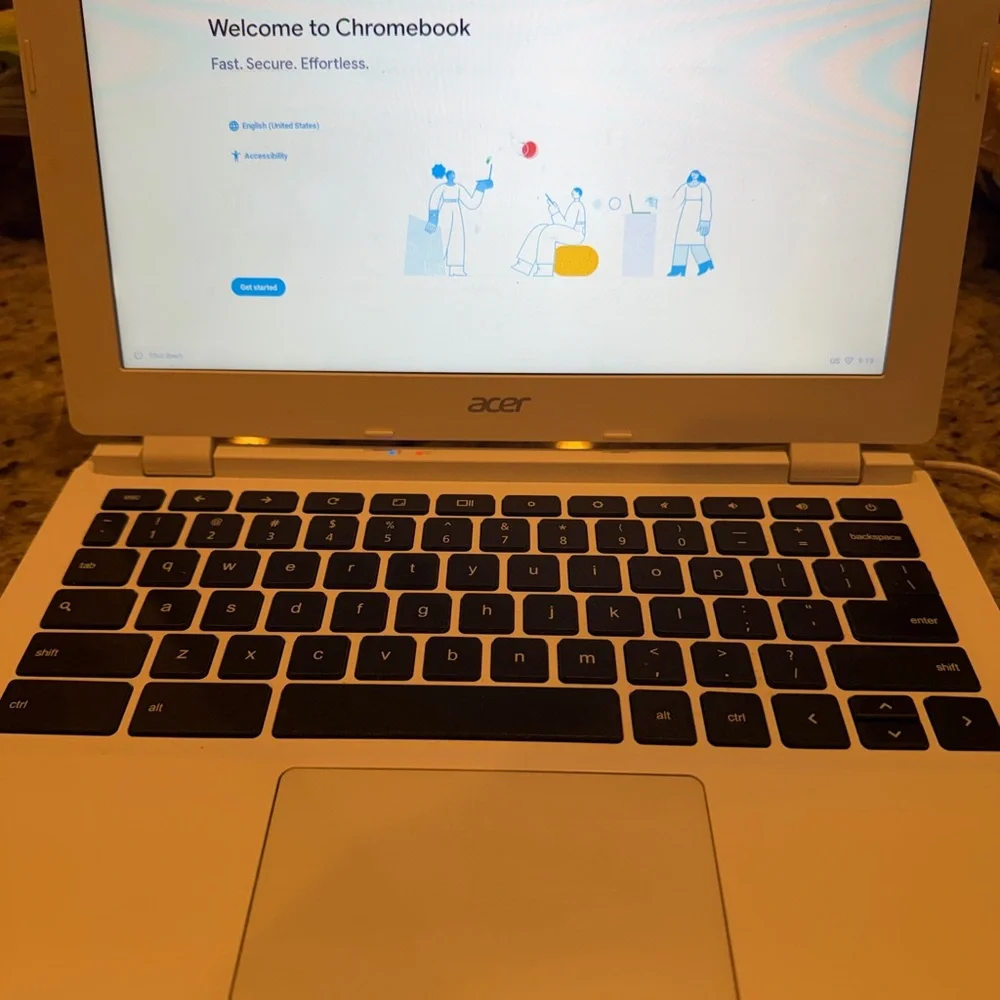 Acer Chromebook - White and Black